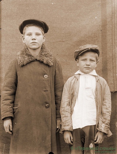 Жители Краснокамского р-на, 1930-е годы, фот.Георгий Зеленин