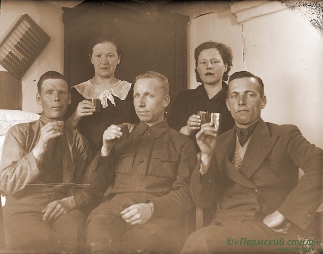 Жители Краснокамского р-на, 1930-е годы, фот.Георгий Зеленин