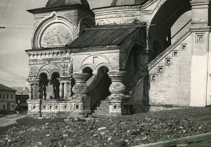 Соликамск_11. Троицкий собор. Западное крыльцо