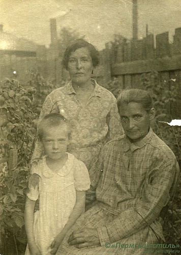 Евсевия (Попатенко)_04. С близкими, 1920-е годы