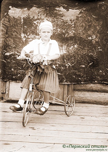 Жители Краснокамского р-на, 1930-е годы, фот.Георгий Зеленин